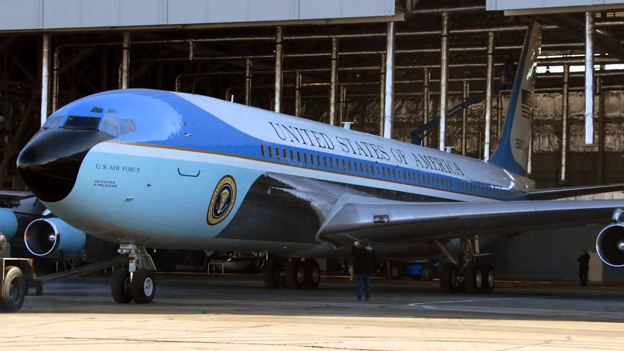 jet with United States of America written on the side